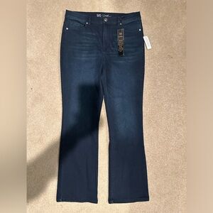 NEW Flare DG2 Jeans